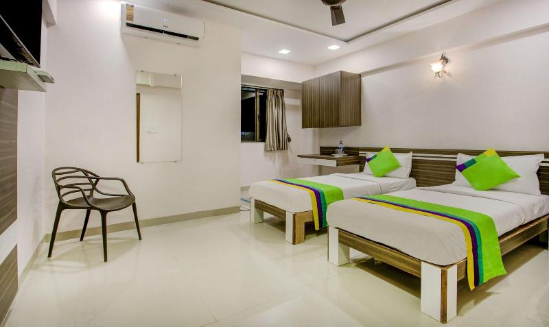 Treebo Kings Inn Vashi image