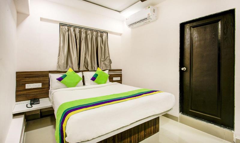Treebo Kings Inn Vashi image