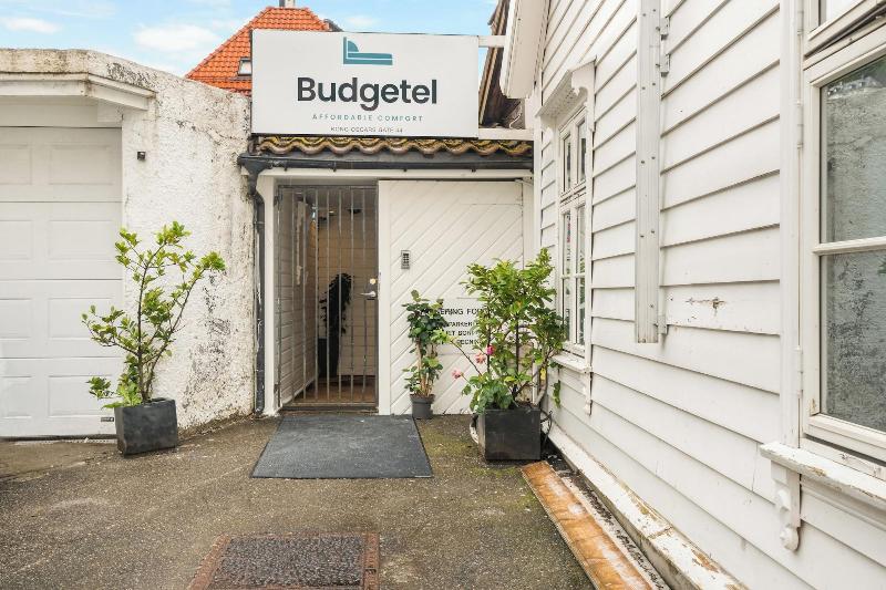 Budgetel Kong Oscars Gate 44 image