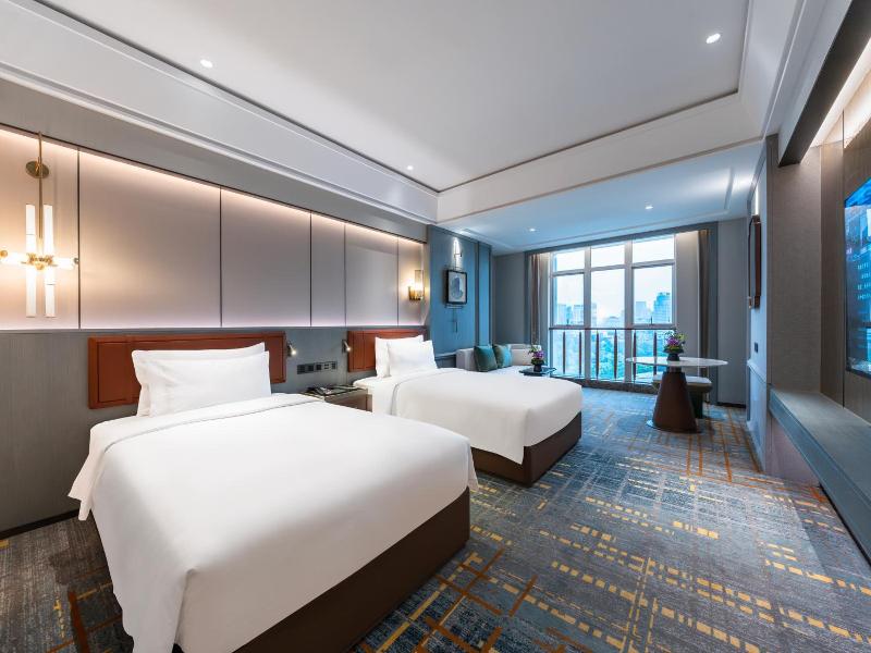 Wyndham Grand Plaza Royale Ningbo image