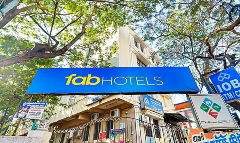 Fabhotel The Brown Tree image