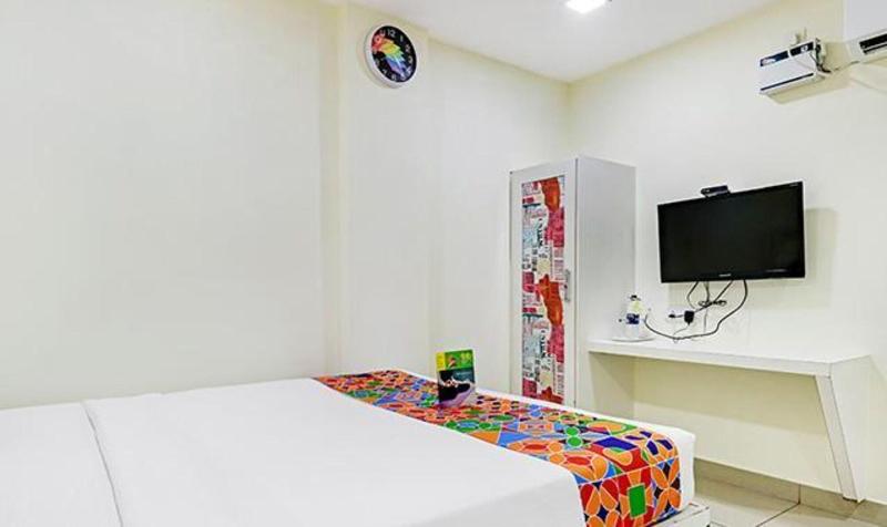Fabhotel The Brown Tree image
