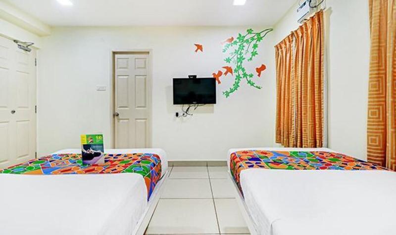 Fabhotel The Brown Tree image