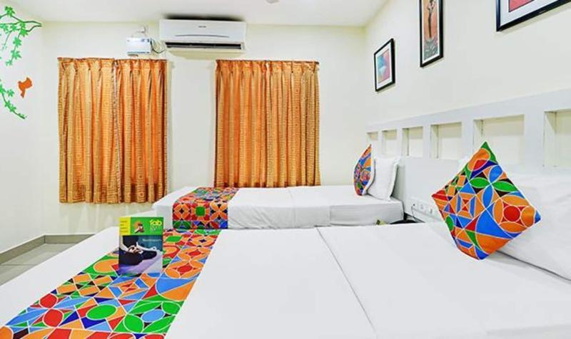 Fabhotel The Brown Tree image