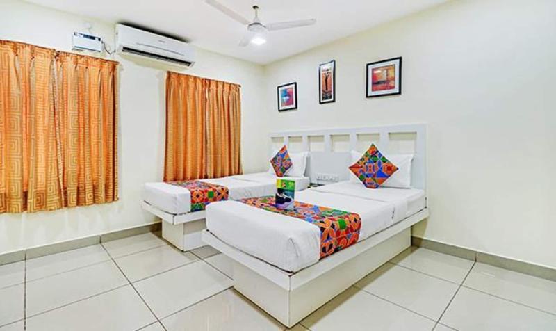 Fabhotel The Brown Tree image