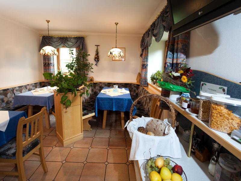 Landhotel Lacknerhof image