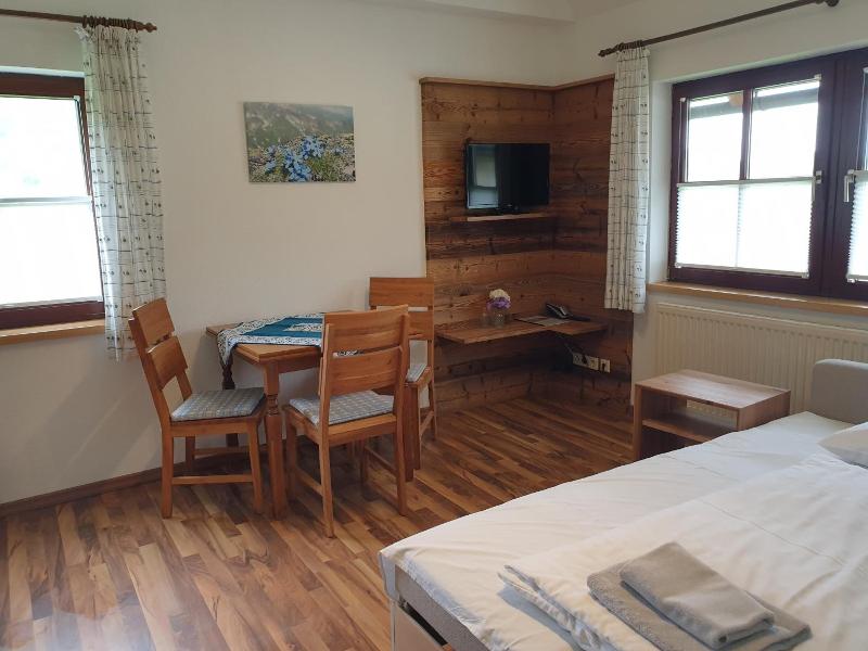 Landhotel Lacknerhof image