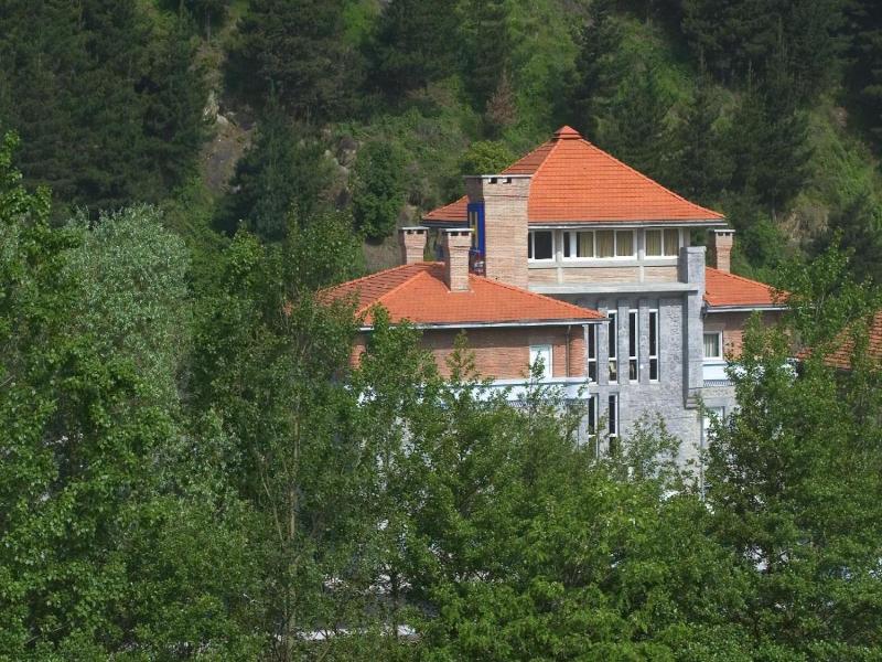 Hotel Errekagain image