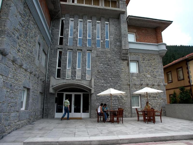 Hotel Errekagain image