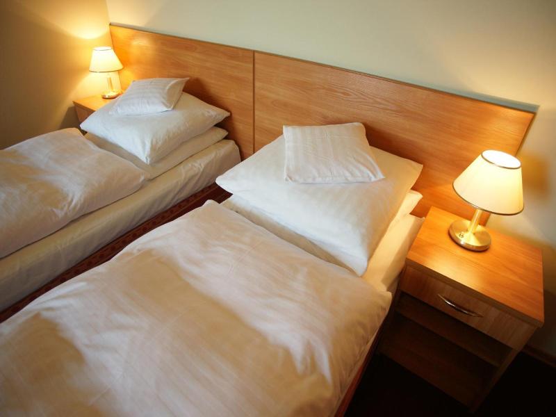 Hotel Grodzki image