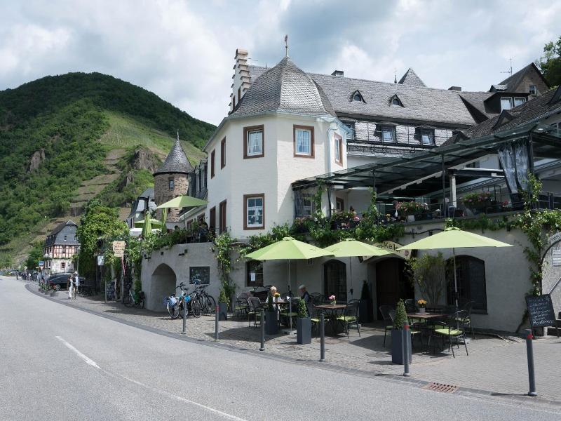 Hotel Haus Burg Metternich image