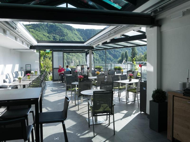 Hotel Haus Burg Metternich image