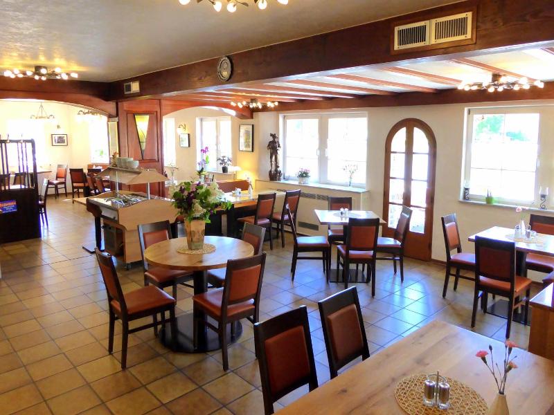 Hotel Haus Burg Metternich image