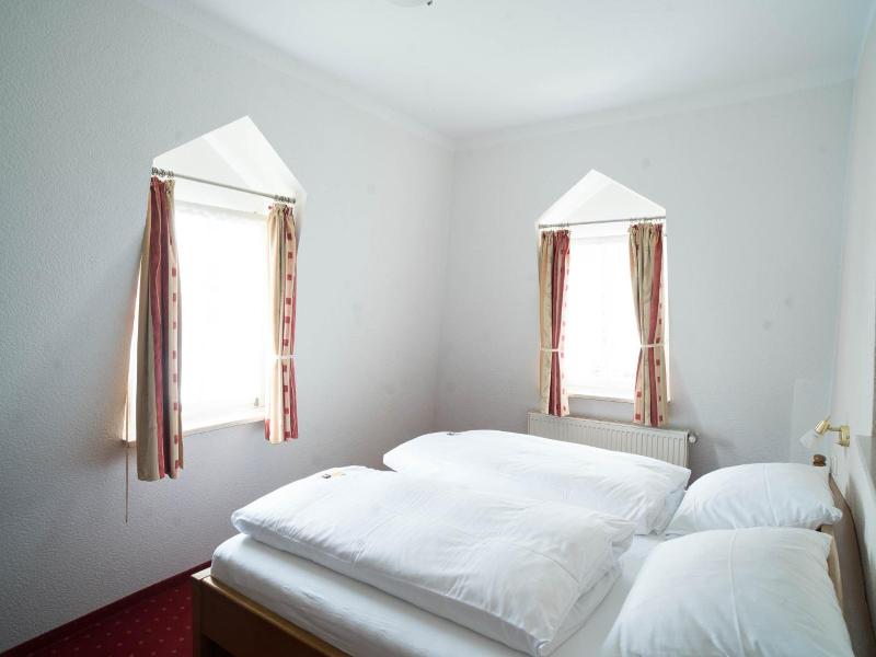 Hotel Haus Burg Metternich image