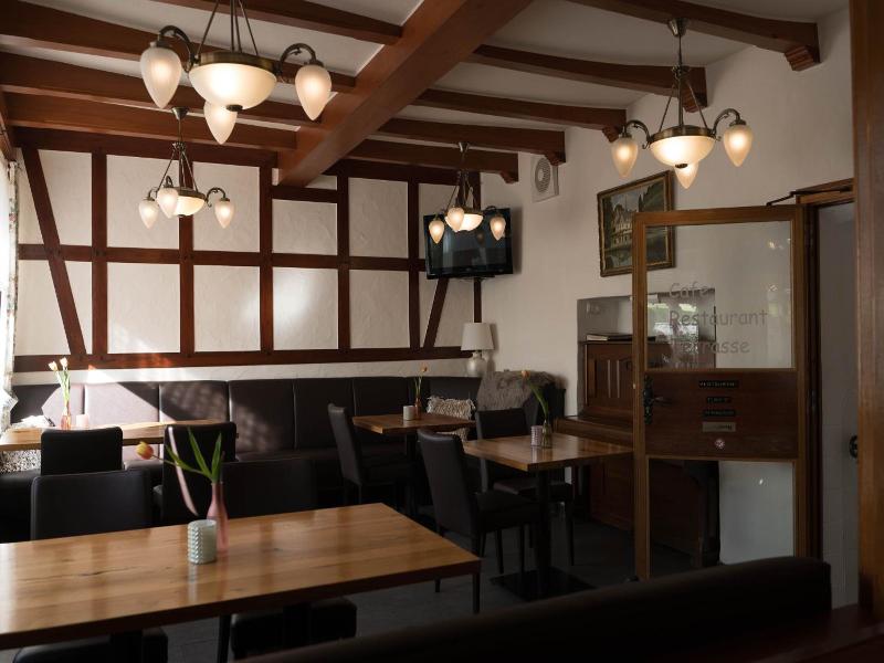 Hotel Haus Burg Metternich image