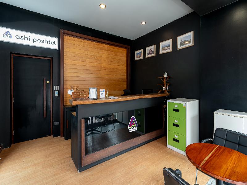 Ashi Poshtel By Zuzu image