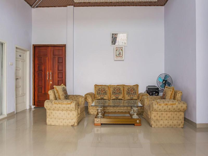 Oyo 93812 Tebing Vieatnam