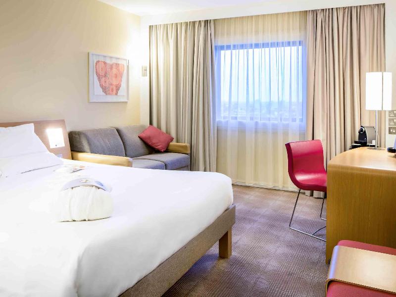 Novotel London Paddington image