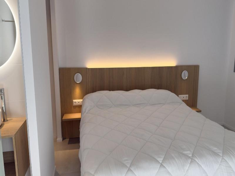 MYO Barcelona Hotel & Apartments image