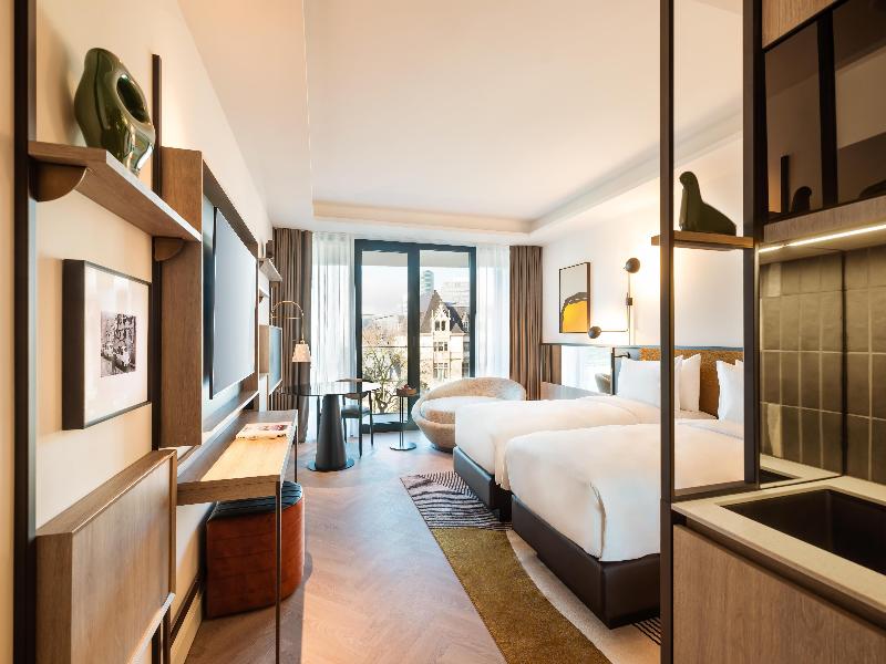Kennedy 89 Hotel Frankfurt, part of Hyatt image
