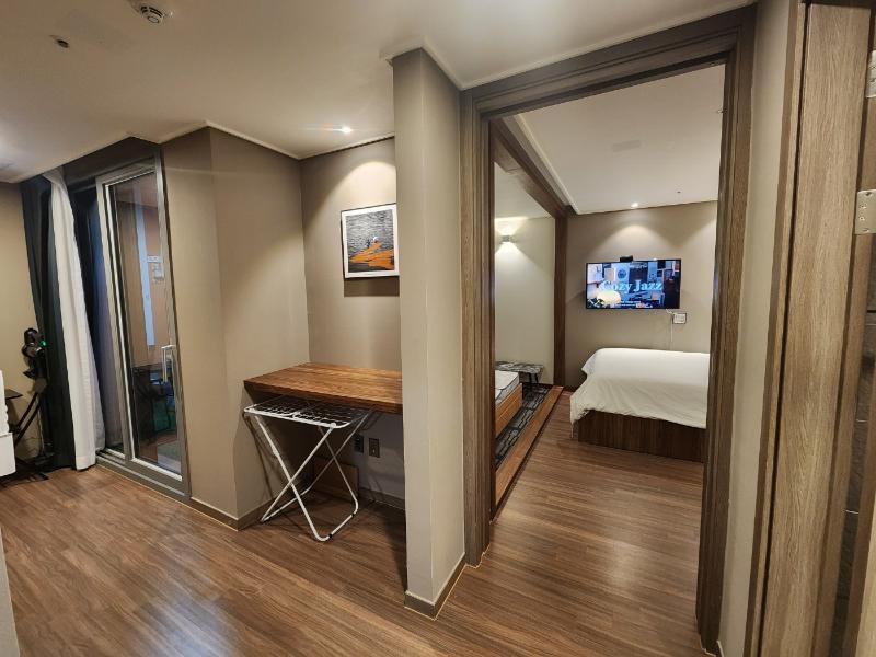 Elbon The Stay X A1with Haeundae image
