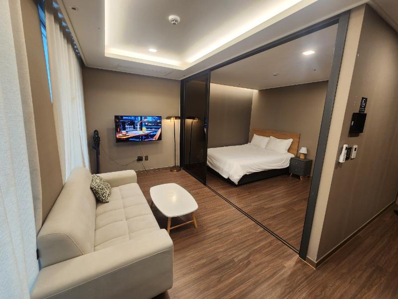 Elbon The Stay X A1with Haeundae image