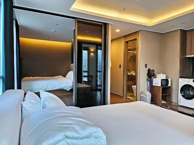Elbon The Stay X A1with Haeundae image