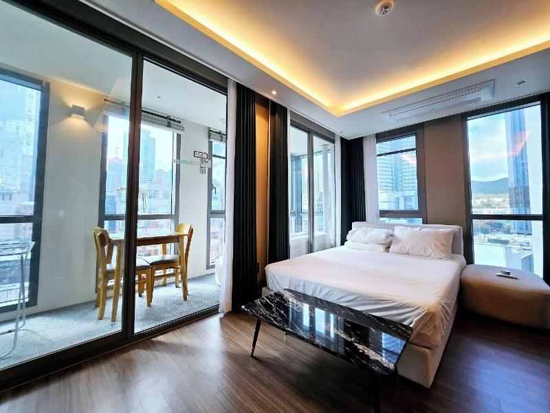 Elbon The Stay X A1with Haeundae image