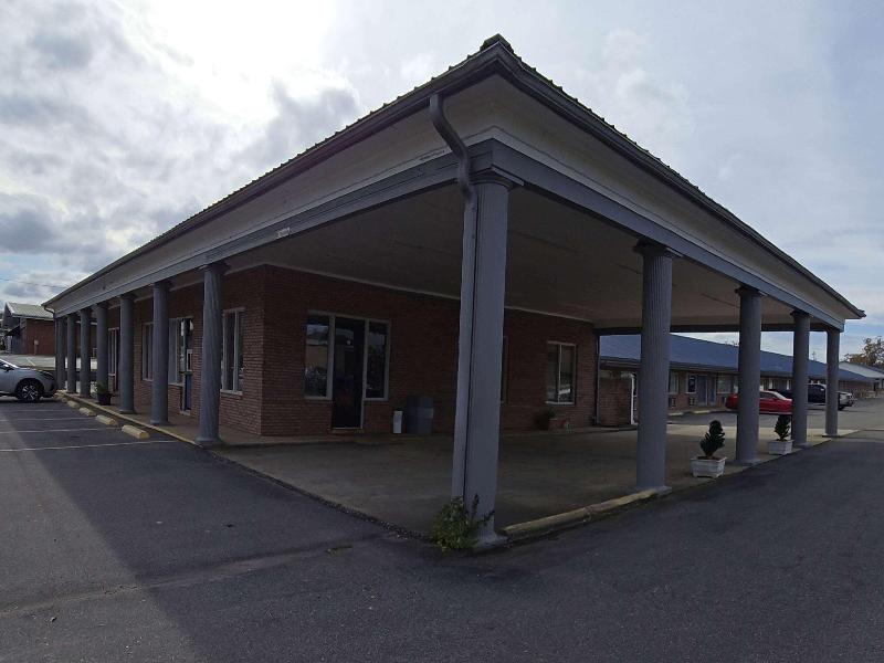 Travelodge by Wyndham Thomasville AL image