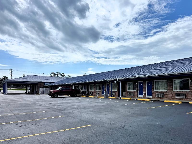 Travelodge by Wyndham Thomasville AL