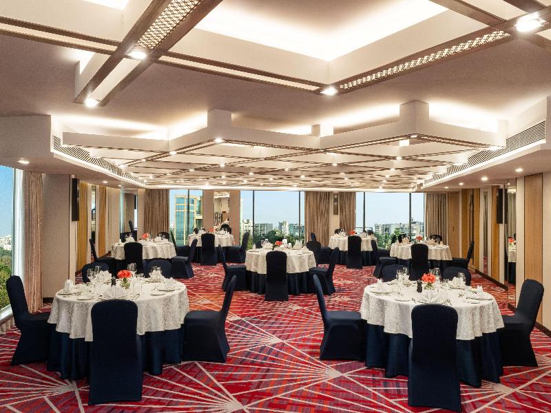 Hilton Garden Inn Mumbai International Airport image