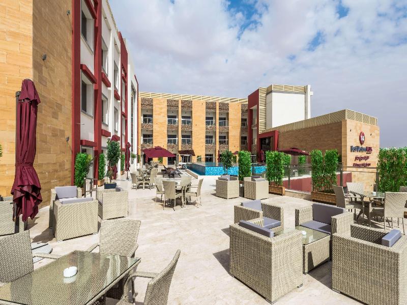 Best Western Plus Al Qurayyat City Center image