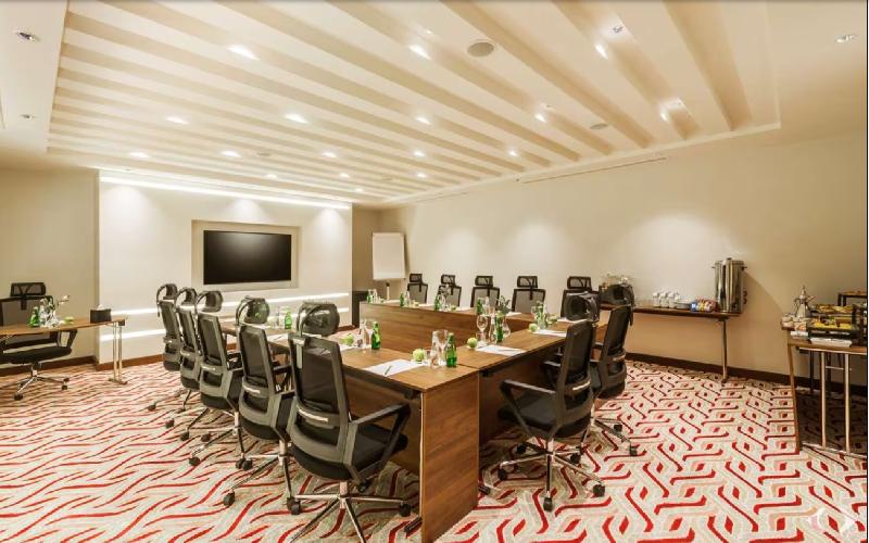 Best Western Plus Al Qurayyat City Center image