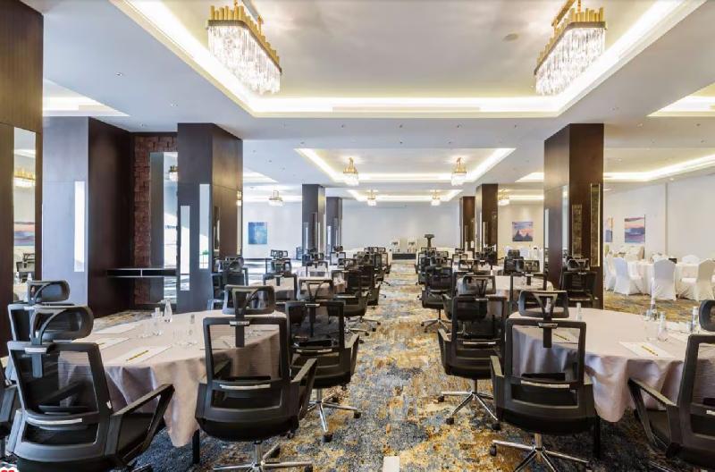 Best Western Plus Al Qurayyat City Center image