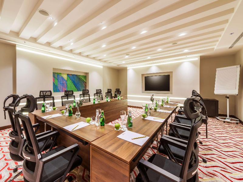 Best Western Plus Al Qurayyat City Center image