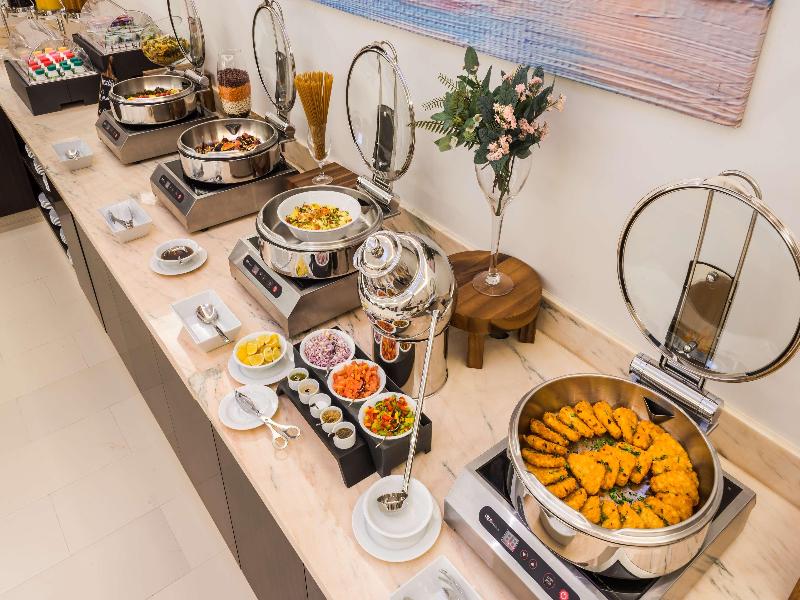 Best Western Plus Al Qurayyat City Center image