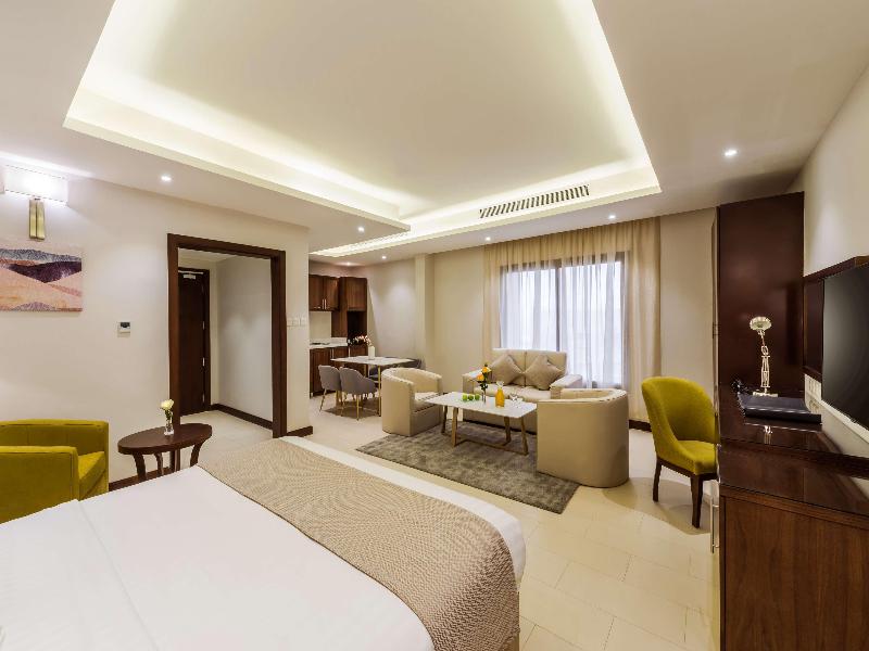 Best Western Plus Al Qurayyat City Center image