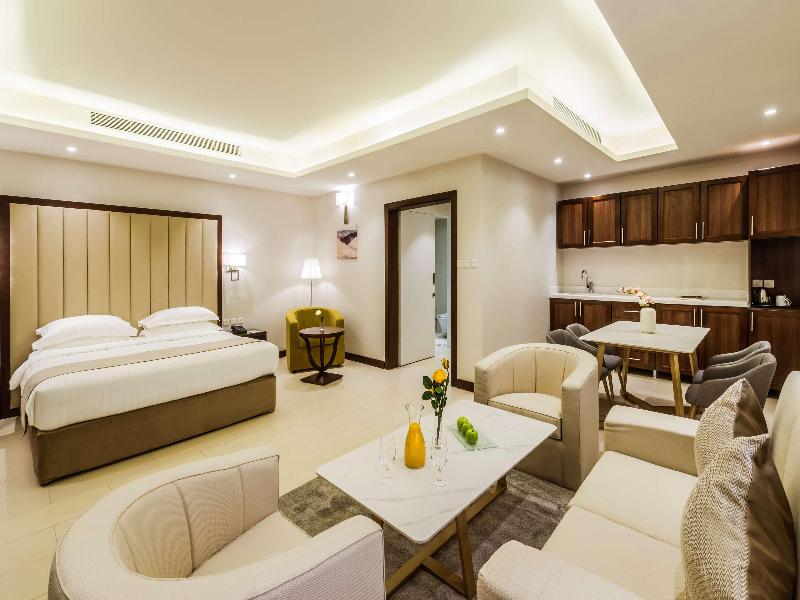 Best Western Plus Al Qurayyat City Center image