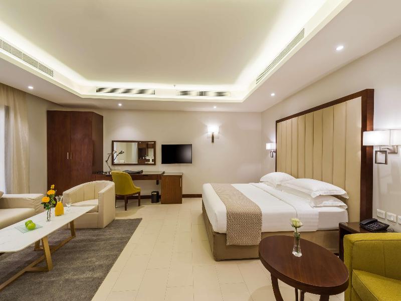 Best Western Plus Al Qurayyat City Center image