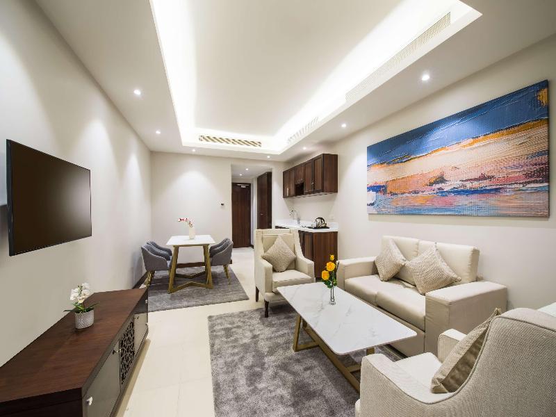 Best Western Plus Al Qurayyat City Center image