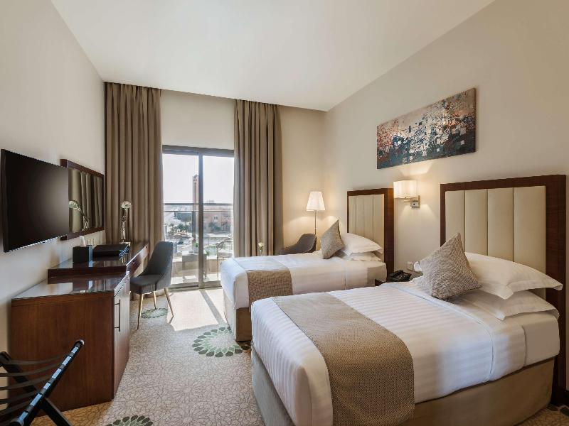 Best Western Plus Al Qurayyat City Center image