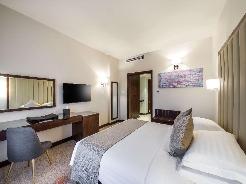 Best Western Plus Al Qurayyat City Center image