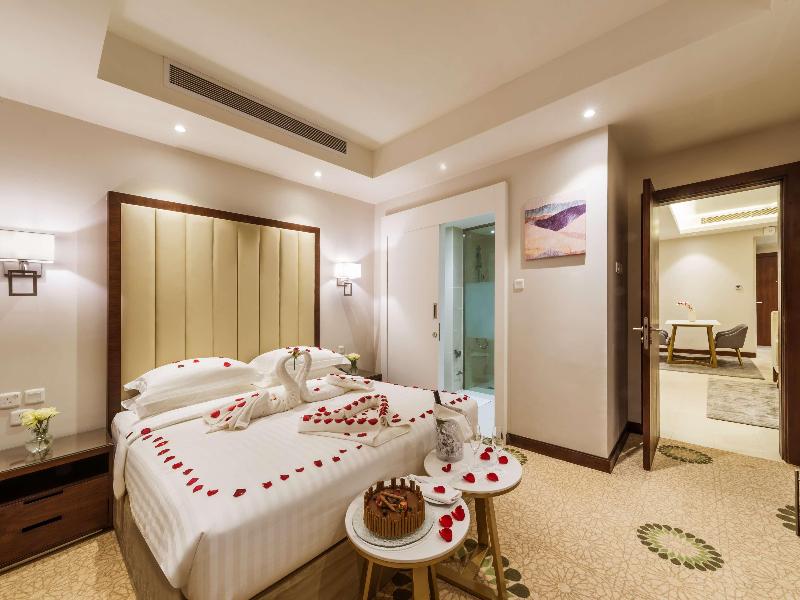 Best Western Plus Al Qurayyat City Center image