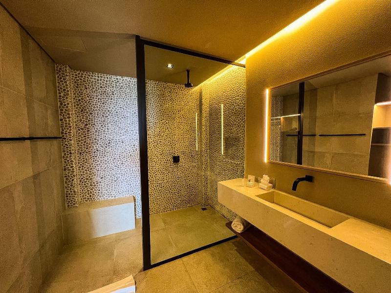 Hamares Boutique Hotel image