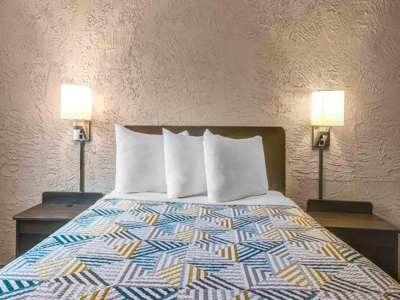 Motel 6 Elk Grove Village, Il - O'Hare GA image
