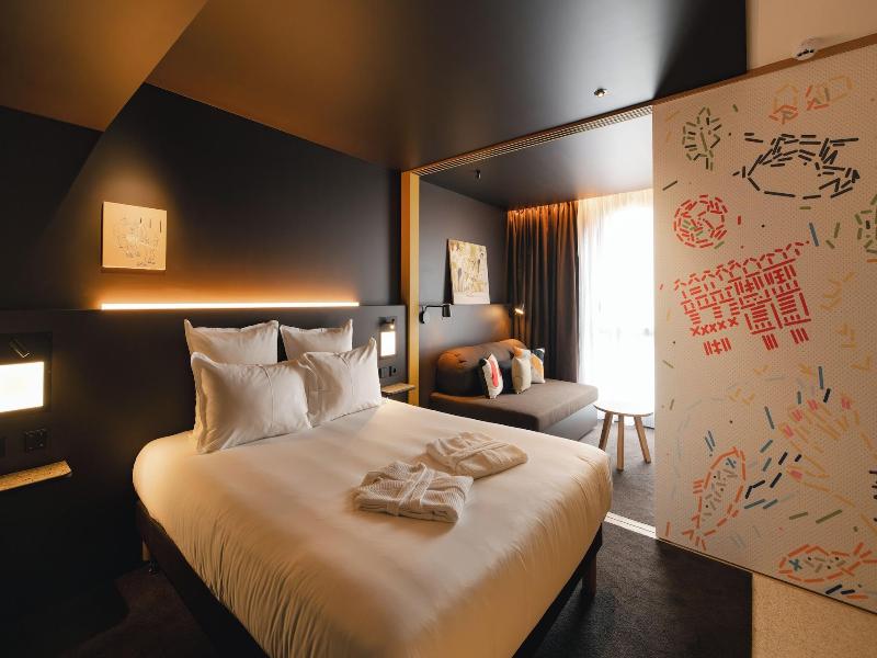 Bizipoz Hotel image