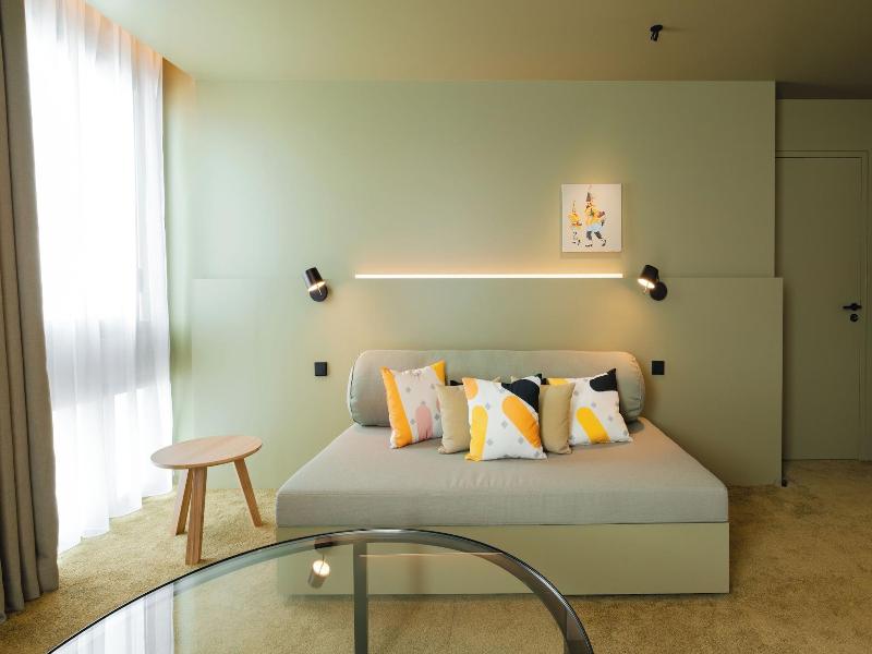 Bizipoz Hotel image