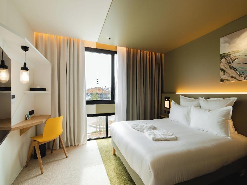 Bizipoz Hotel image