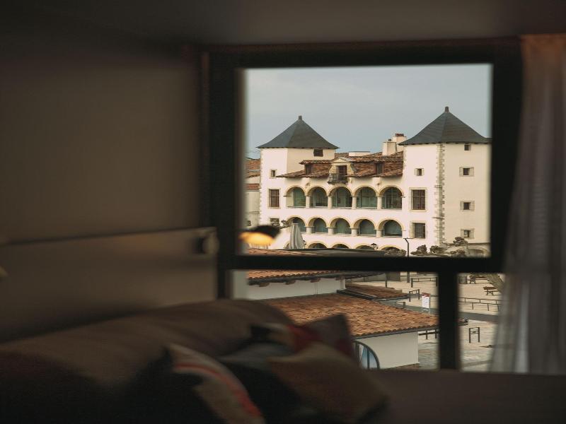 Bizipoz Hotel image