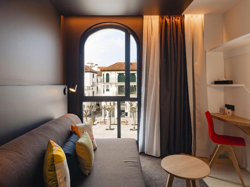 Bizipoz Hotel image
